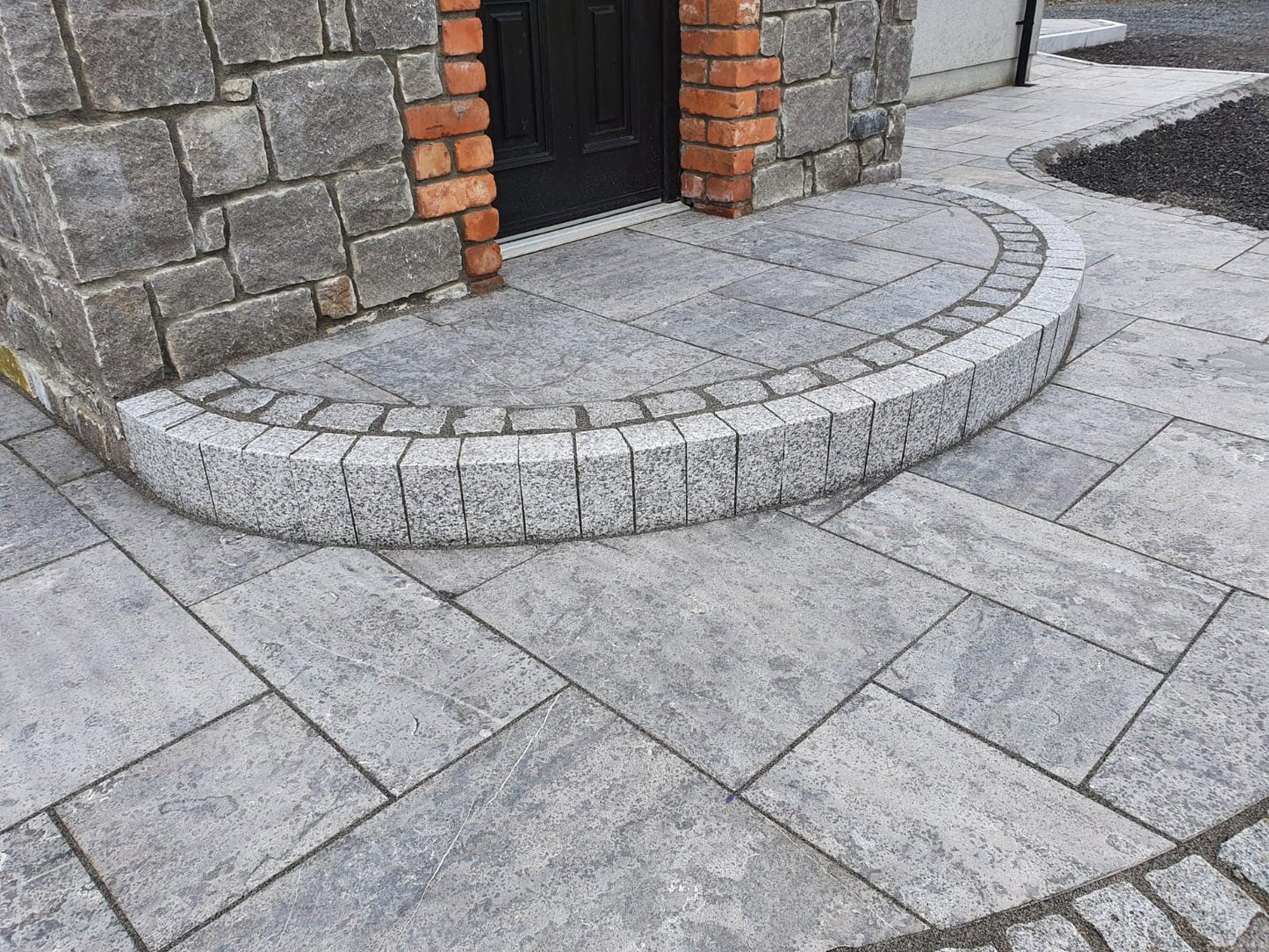 Silver Granite Setts 100 x 100 x 50