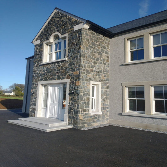 Silver Granite Corner Step; 600 x 300 x 30mm