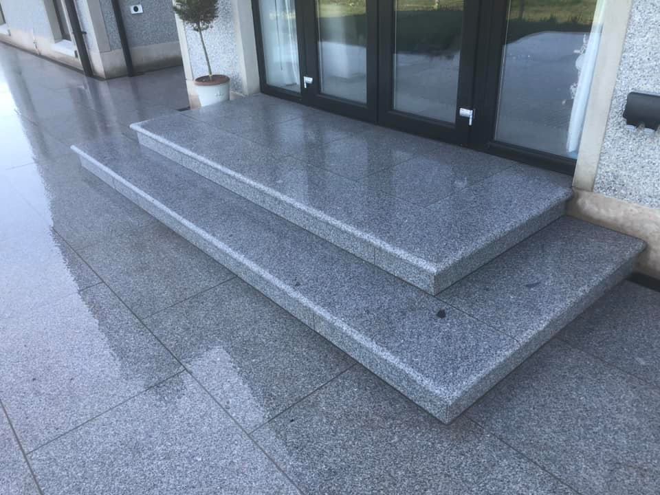 Granite Steps & Staircases