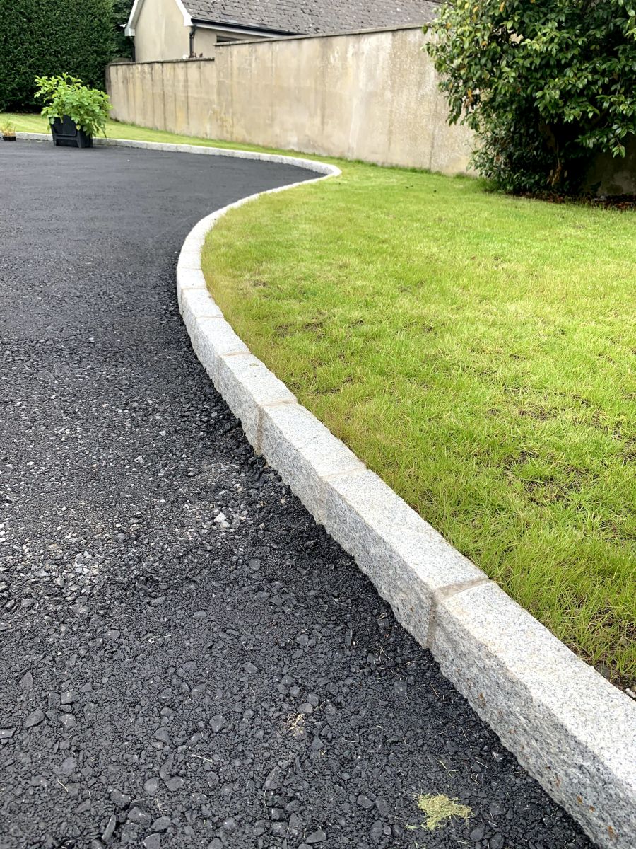 Silver Granite Kerb 1000 x 200 x 80 - Pineapple
