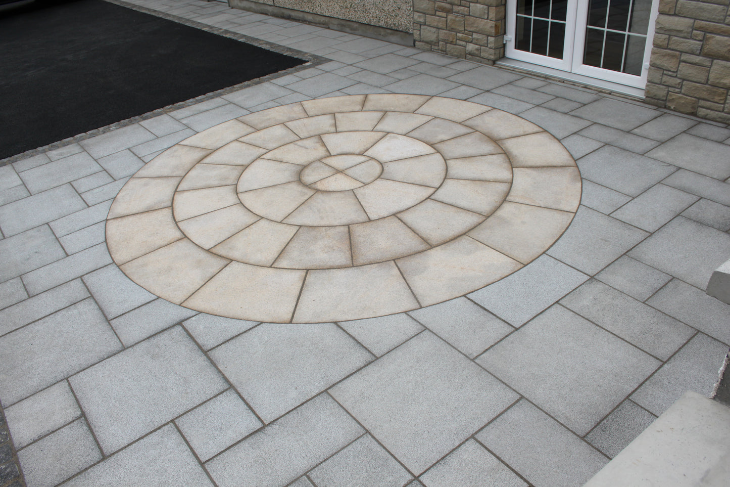Silver Granite Paving - Patio Pack