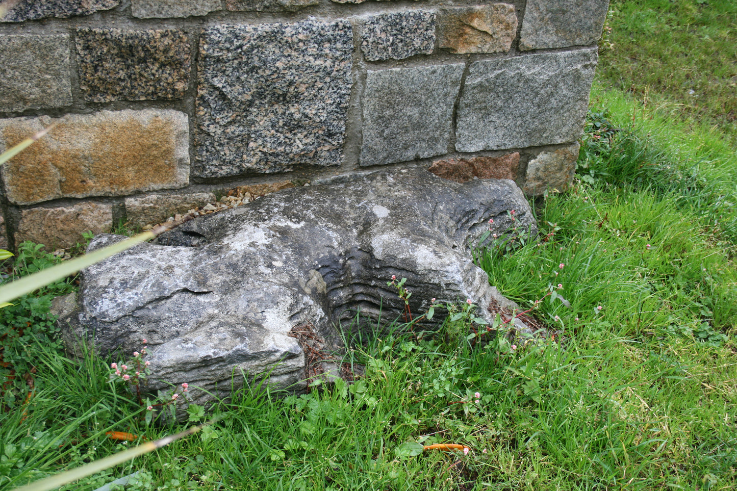 Slate Monolith 7ft