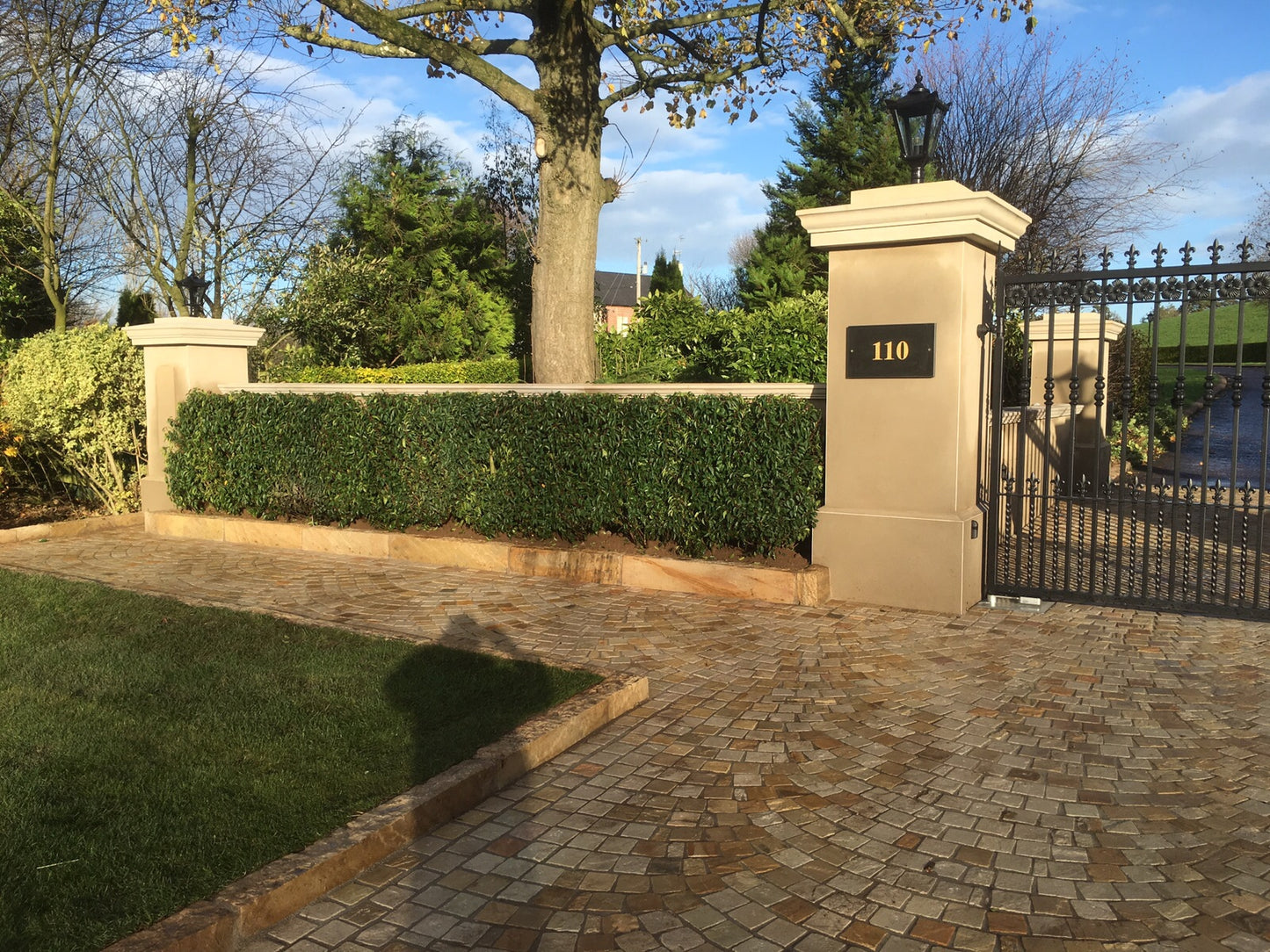Tinted Mint Sandstone Setts 100 x 100