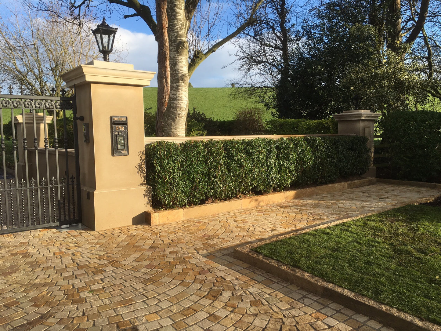 Tinted Mint Sandstone Setts 100 x 100