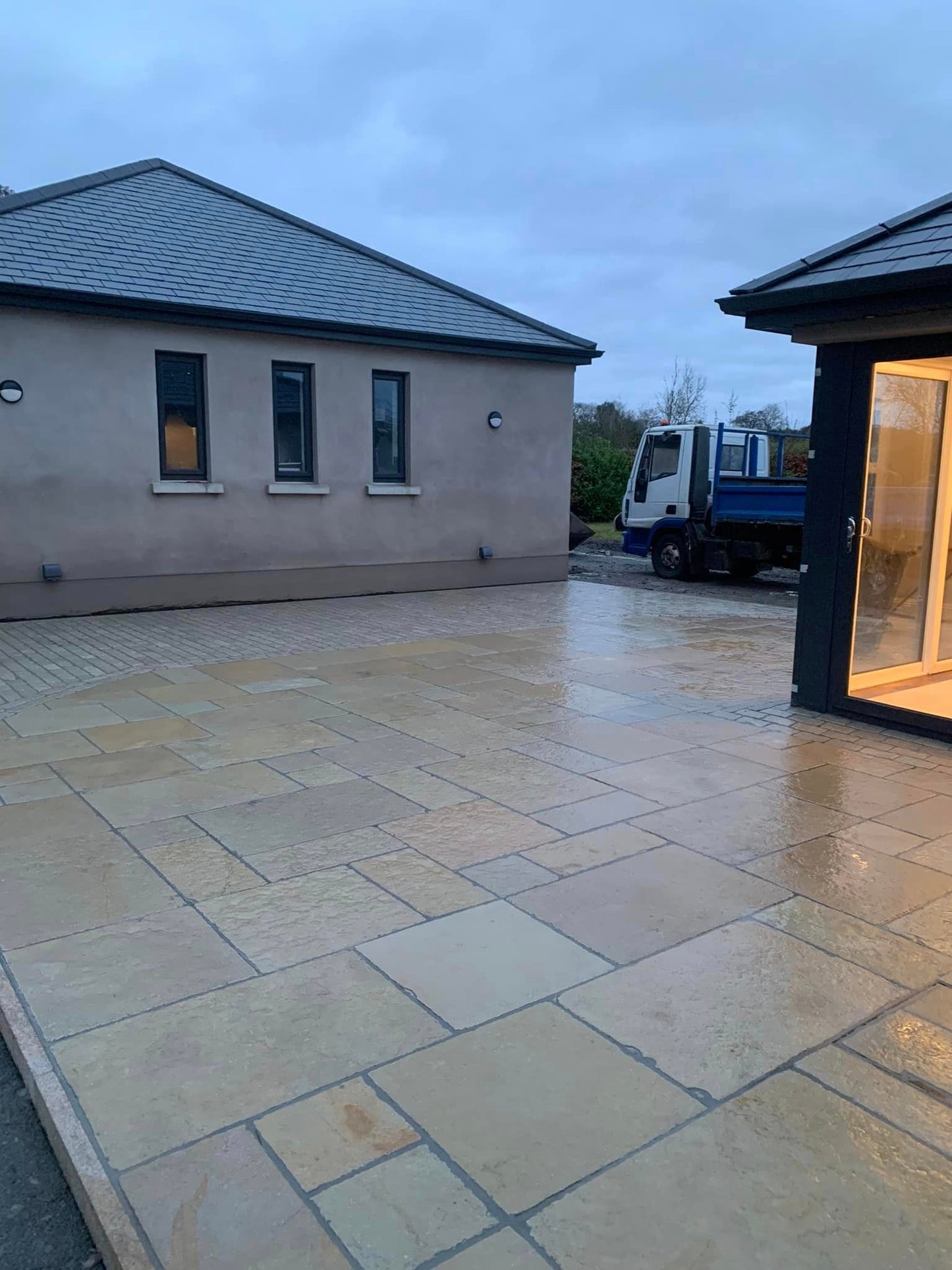 Yellow Limestone Patio Pack - Tumbled