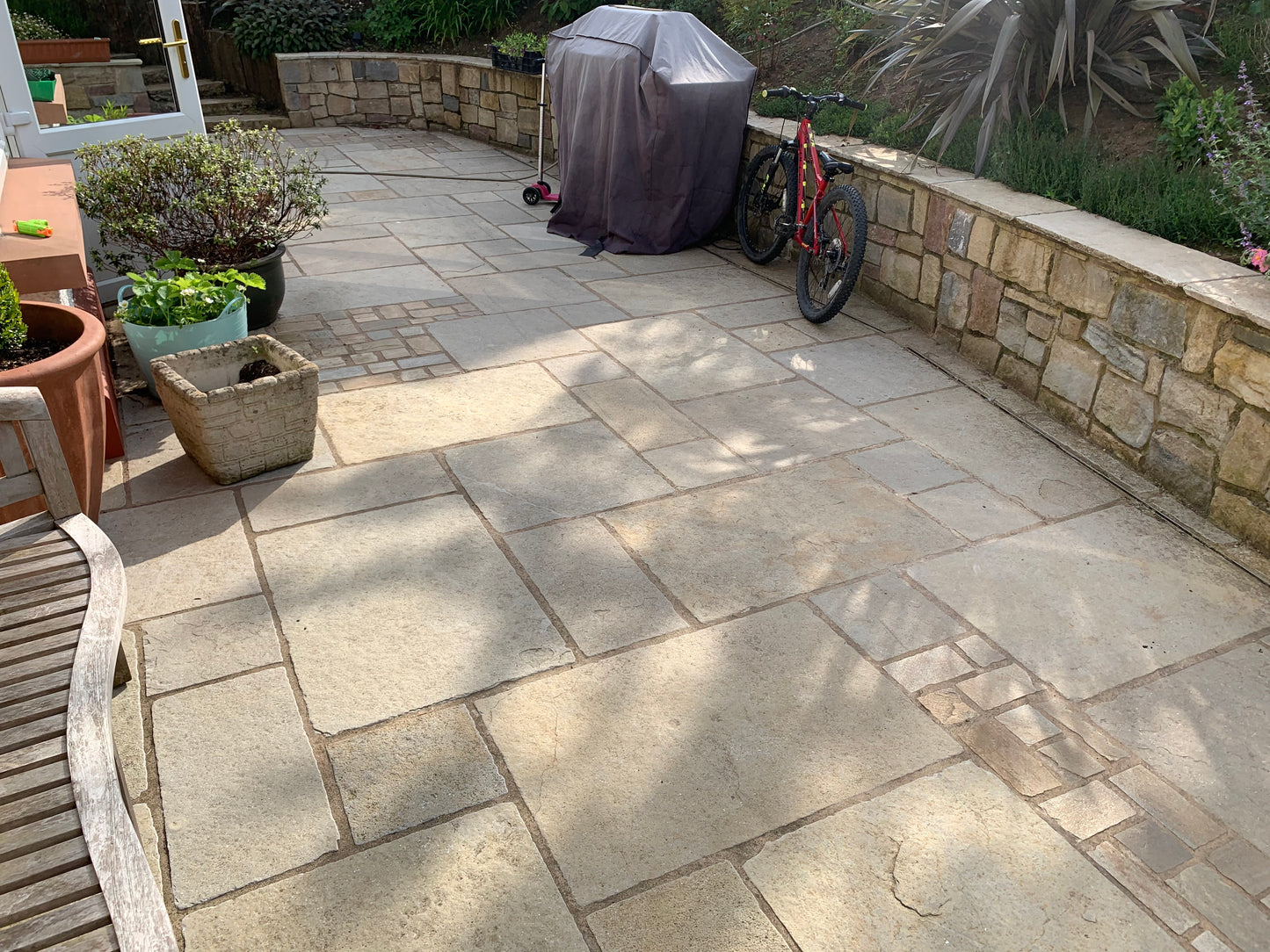 Yellow Limestone Patio Pack - Tumbled