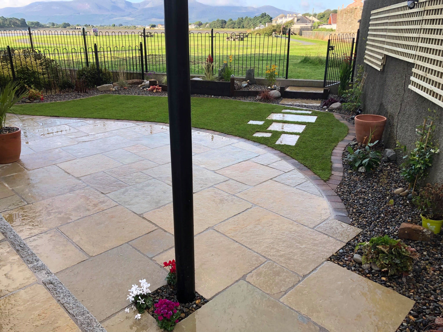 Yellow Limestone Patio Pack - Tumbled