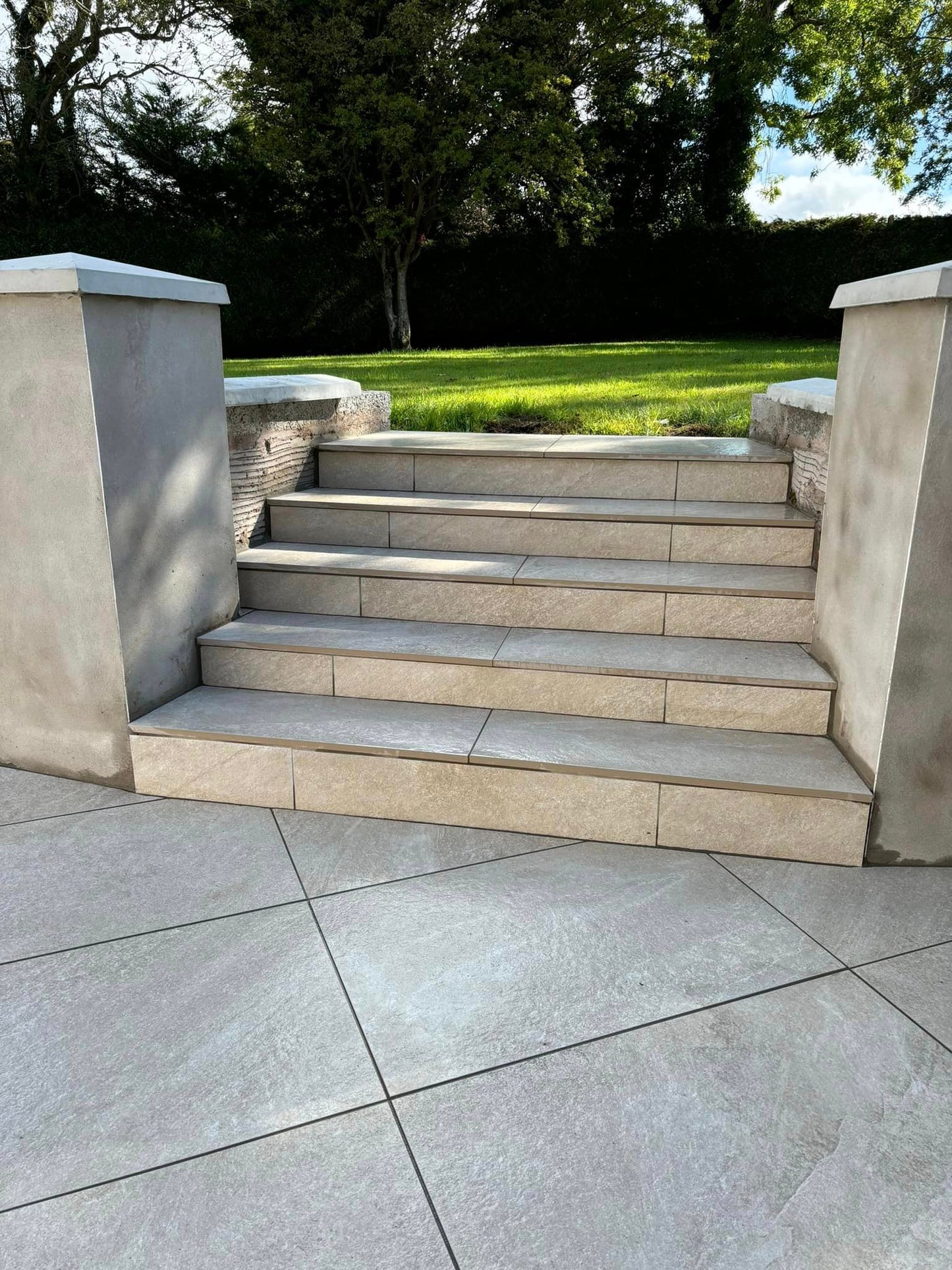 Twice Qz Cream Porcelain Paving