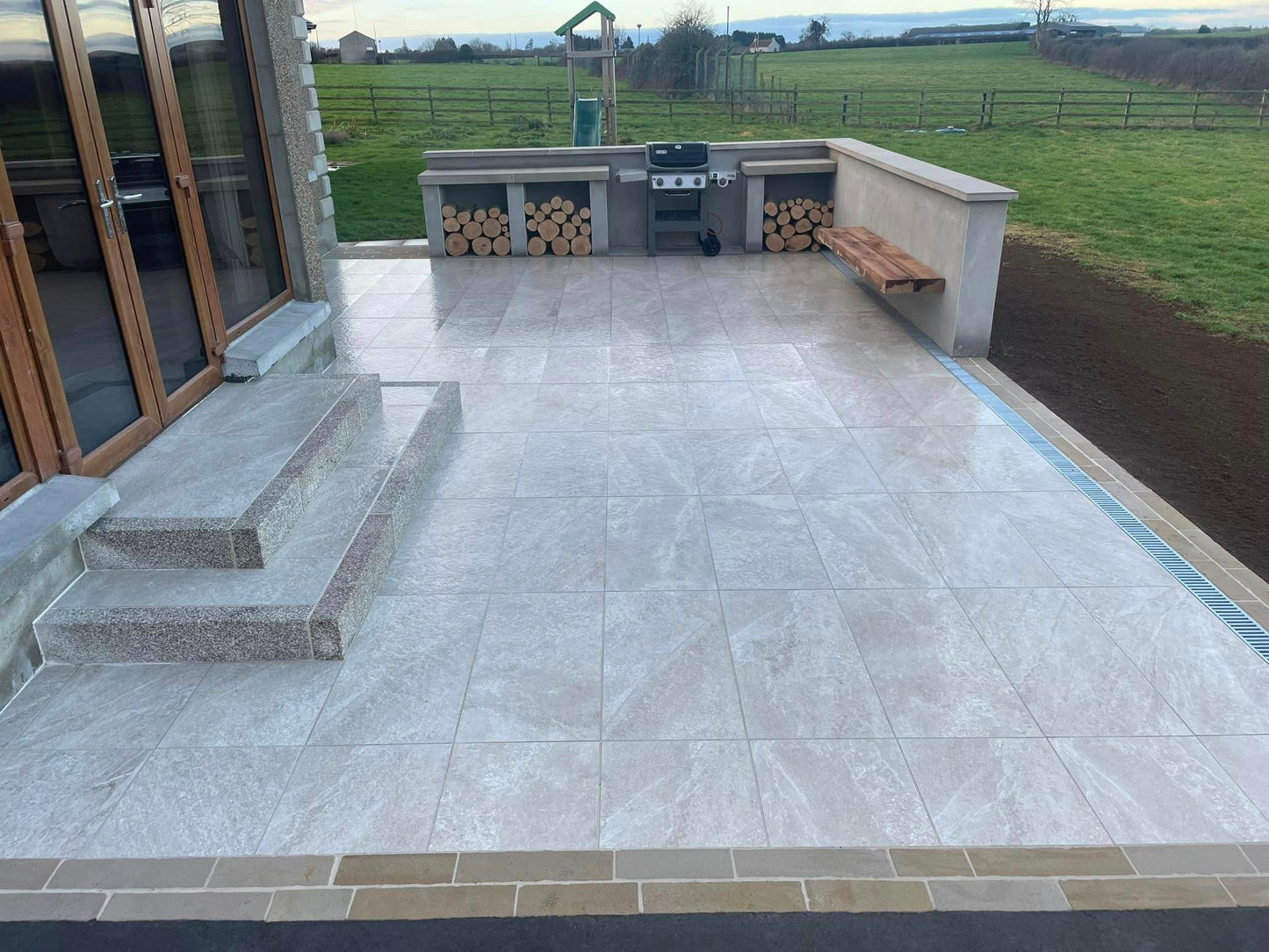Twice Qz Cream Porcelain Paving