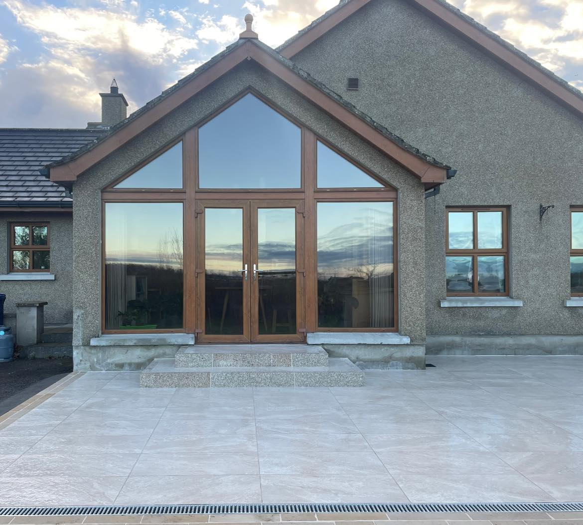 Twice Qz Cream Porcelain Paving