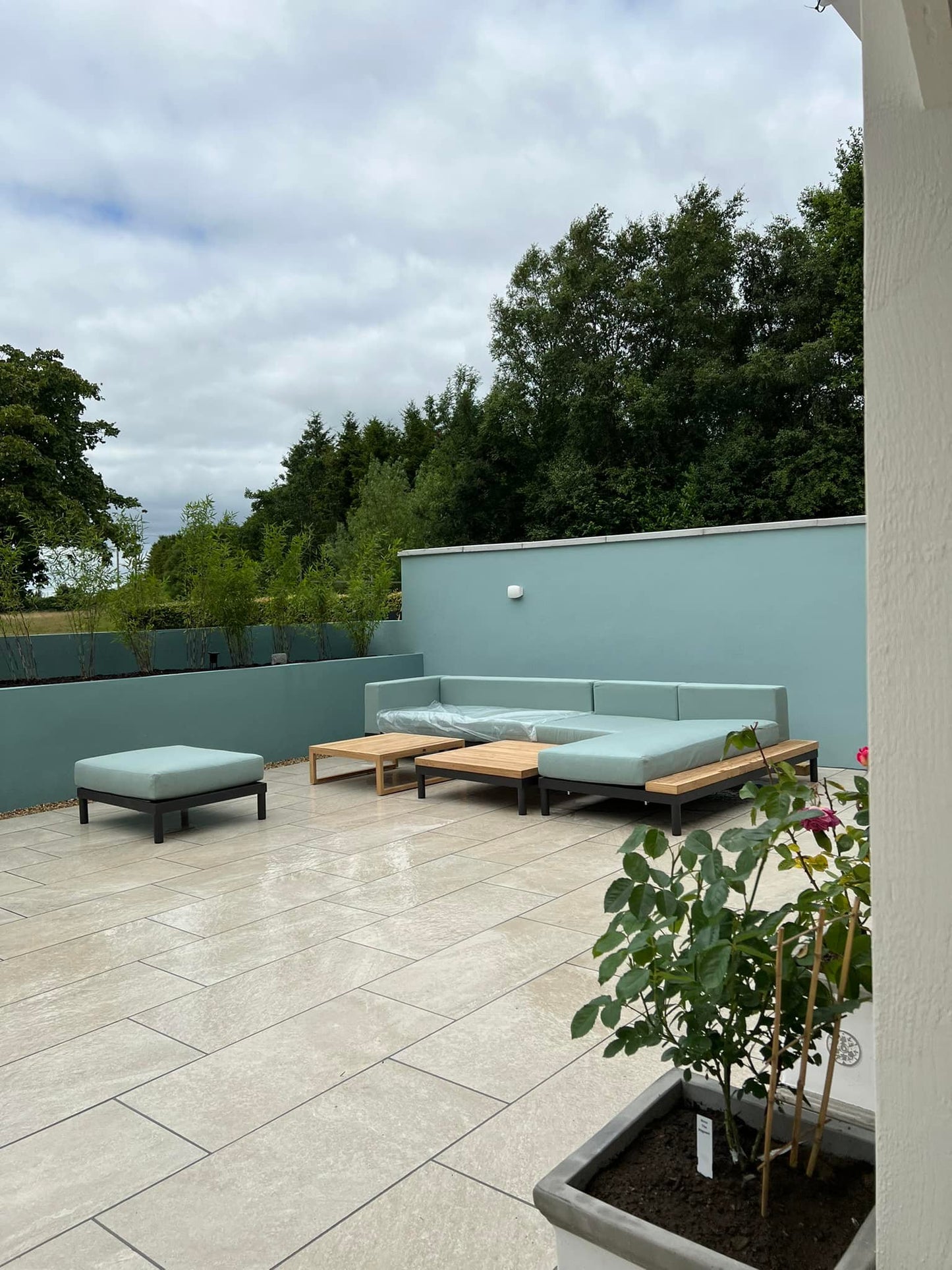 Twice Qz Cream Porcelain Paving