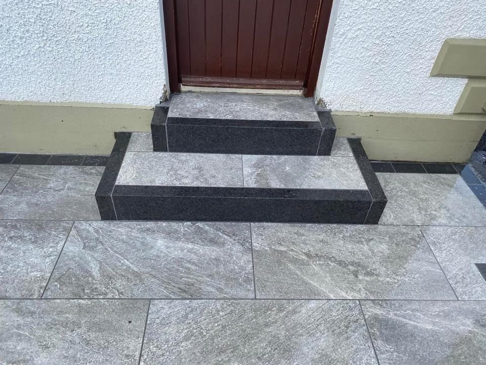 Twice Qz Dark Porcelain Paving