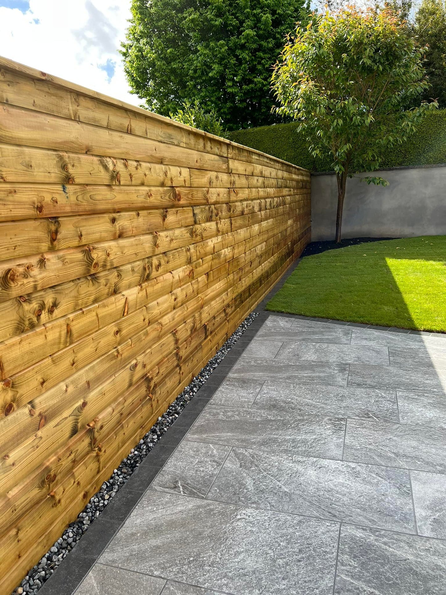 Twice Qz Dark Porcelain Paving