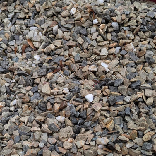 20mm Black Ice Chippings