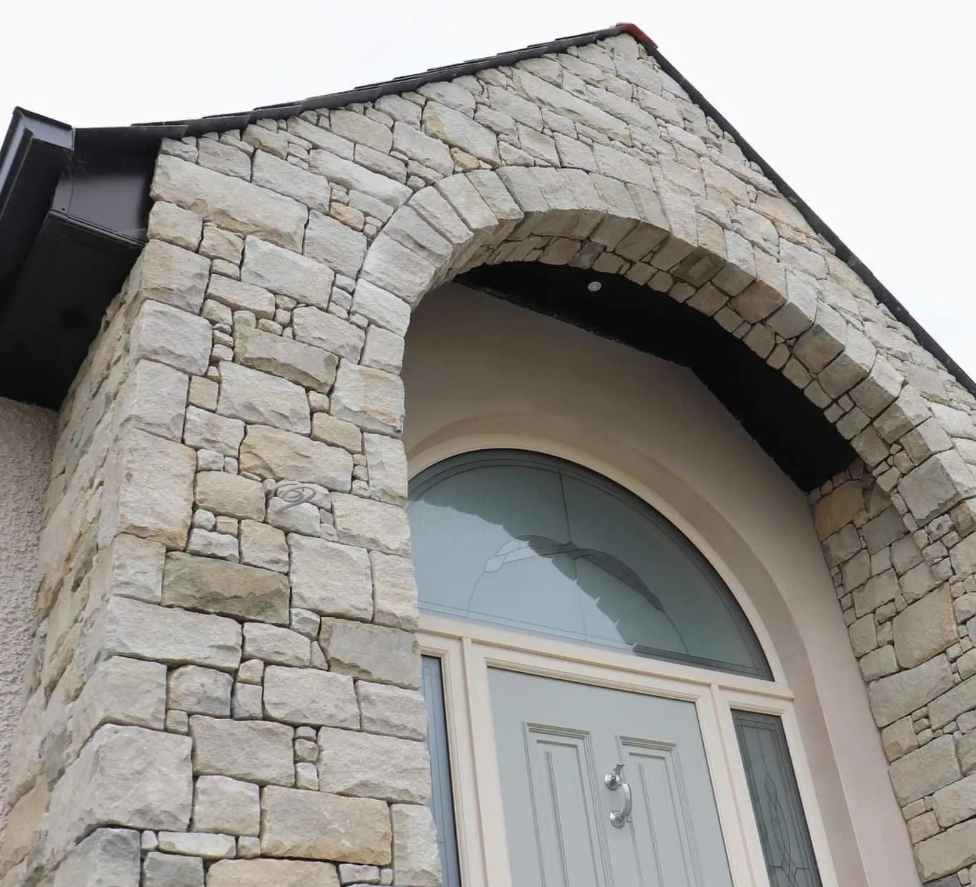Blue Grey Sandstone Stoneer - Corners