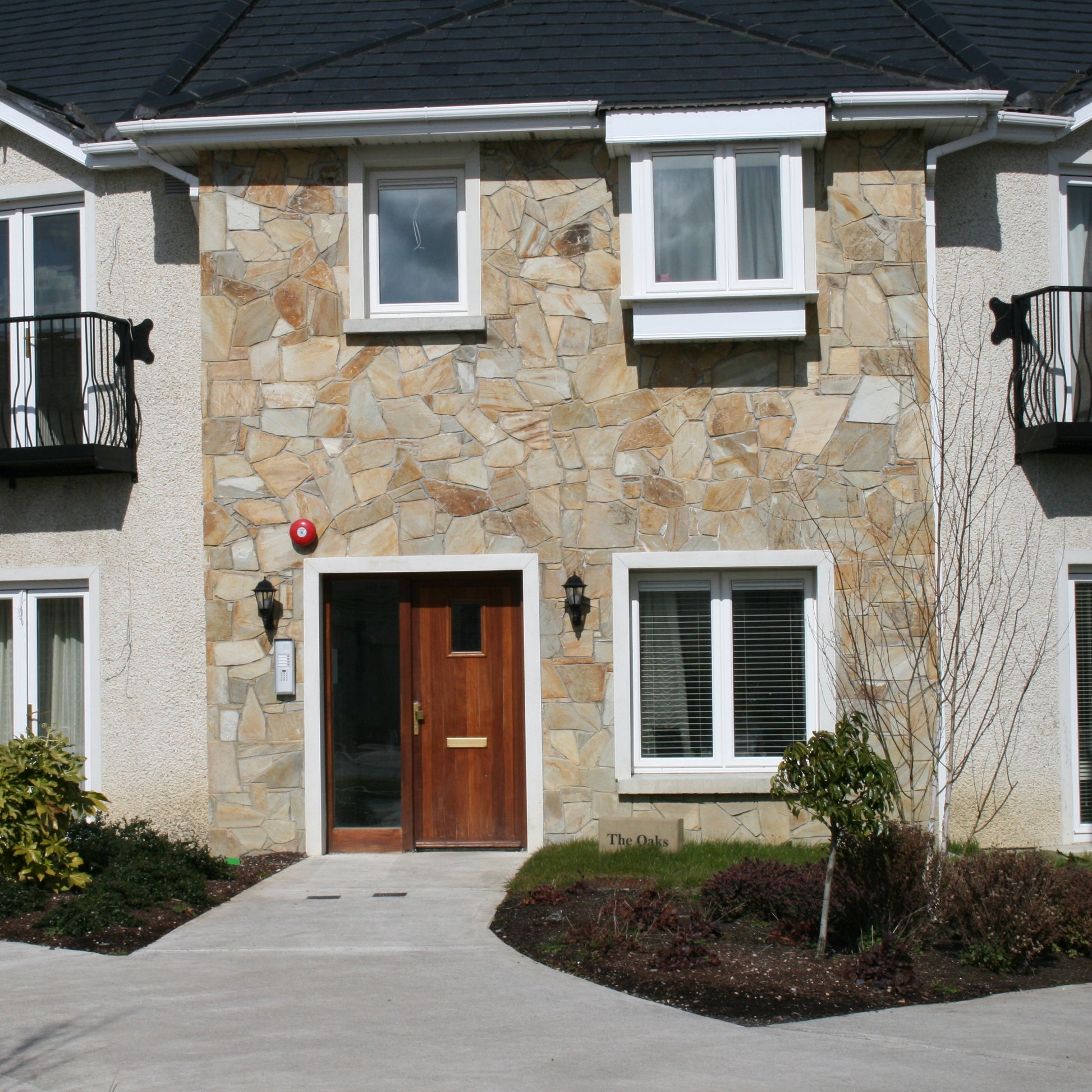 Donegal Quartzite Cladding on a house façade. 