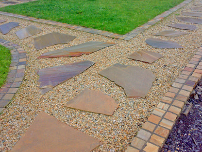 Donegal Quartzite Stepping Stone <300mm Diameter