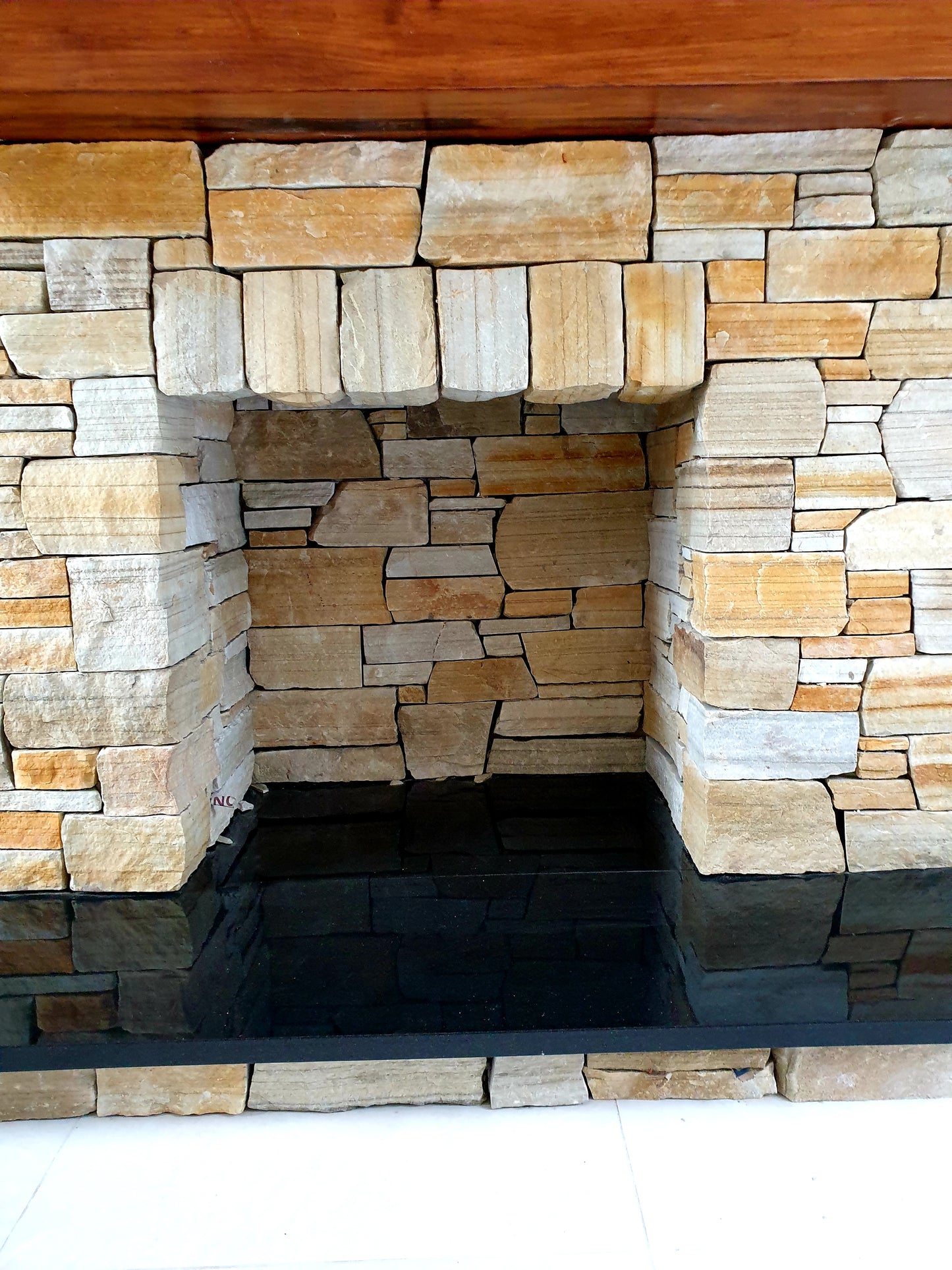 Gold Donegal Quartzite Stoneer - Flats
