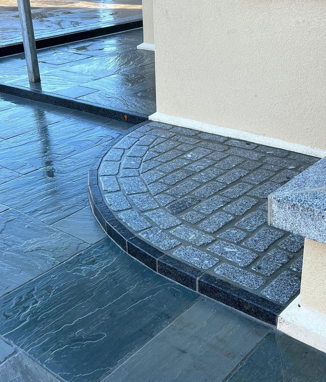 Black Granite Setts 200 x 100 - Bush Hammered & Lightly Tumbled
