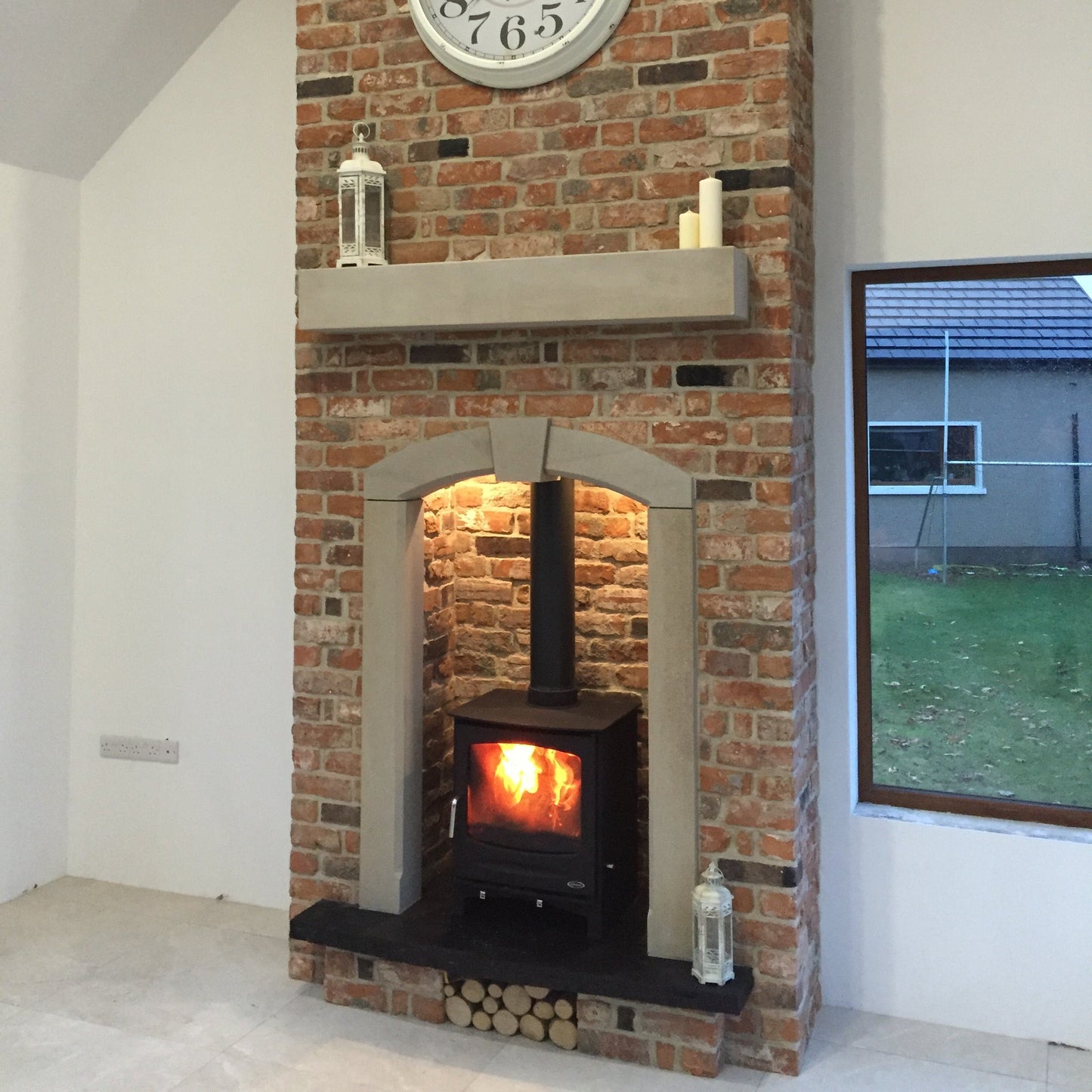 Bespoke Sandstone Surround with Keystone and Mantel 