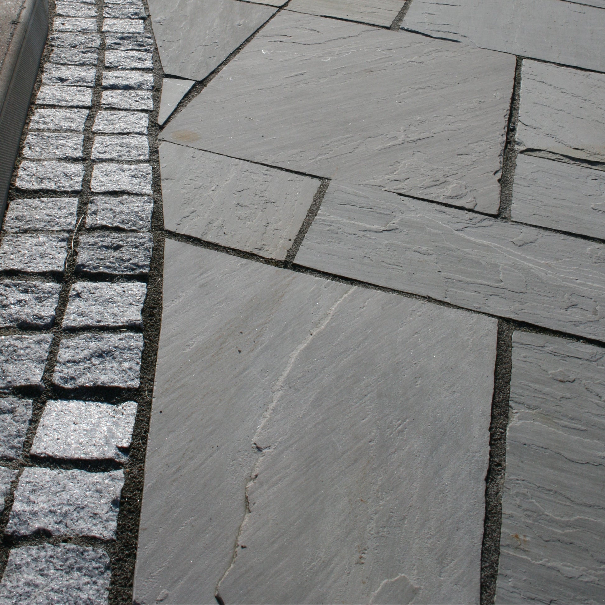 Pathway with double row of Silver Granite Cobbles in 100 x 100mm size. 