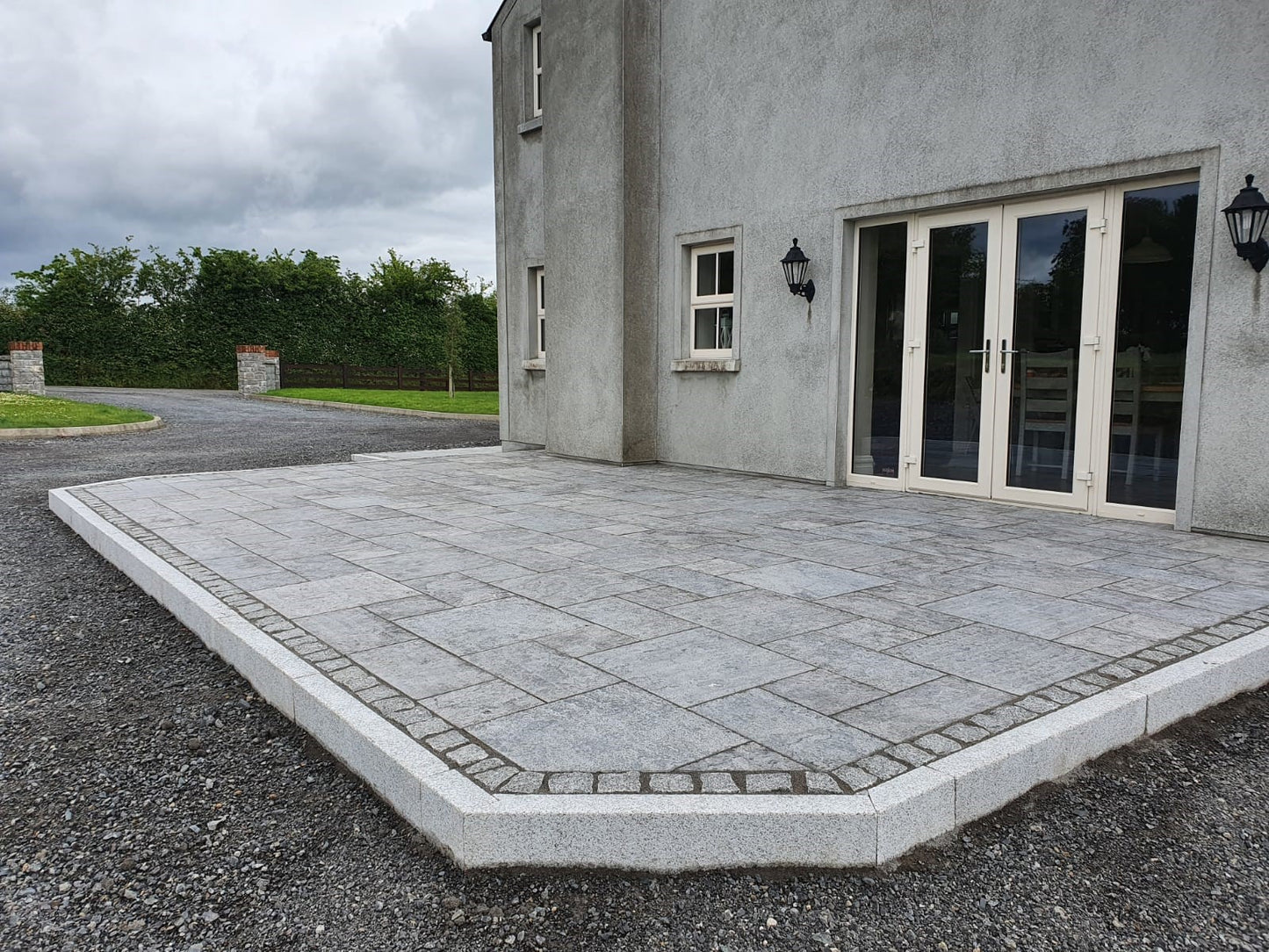Silver Granite Kerb 1000 x 200 x 100 - Bush Hammered