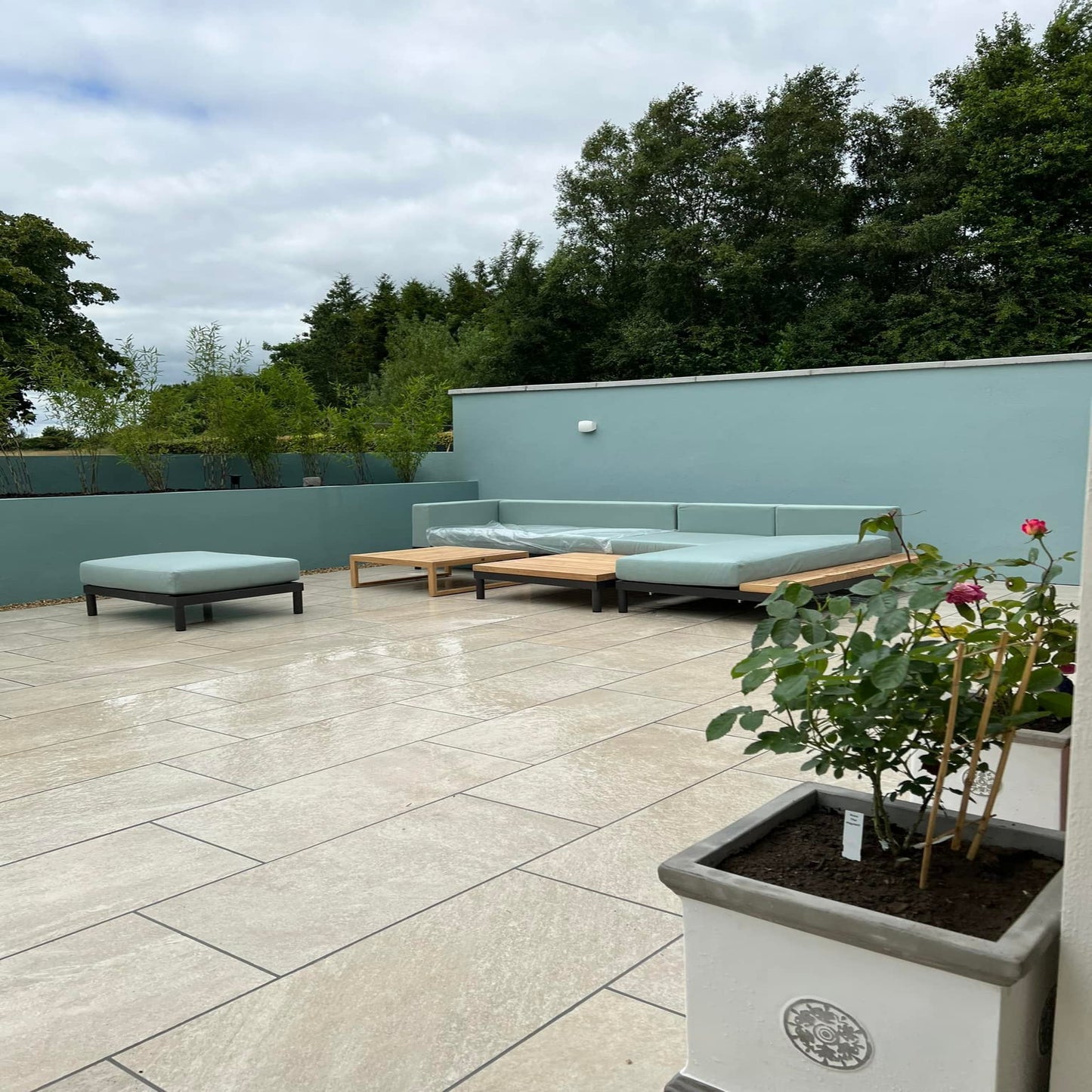 Twice Qz Cream Porcelain Paving