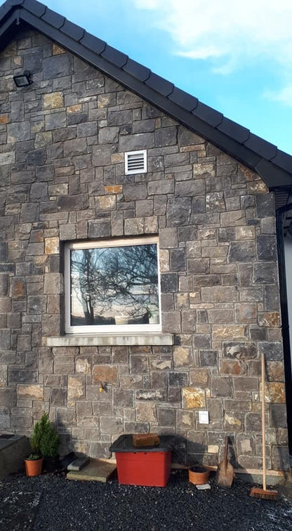 White Limestone Stoneer - Corners