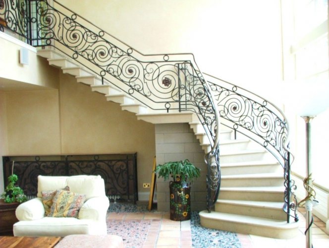 Bespoke Sandstone Staircase 