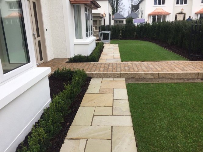 Tinted Mint Sandstone Paving - 600 x 300mm