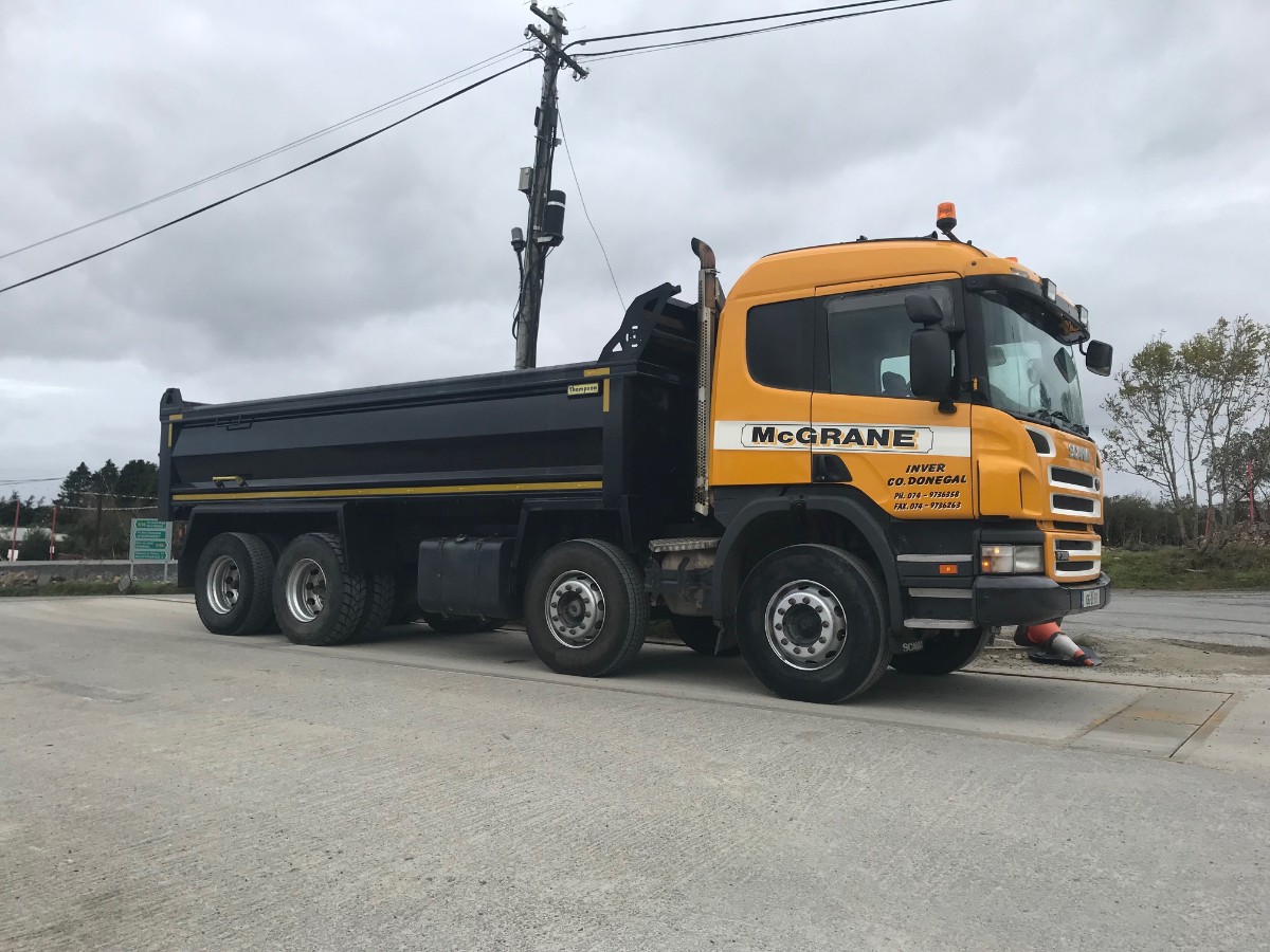 8 Wheeler Tipper Lorry